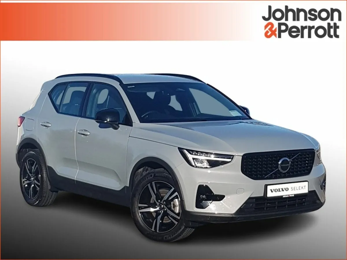 Volvo XC40 2.0 B3 163bhp MHEV Plus Dark - Image 1
