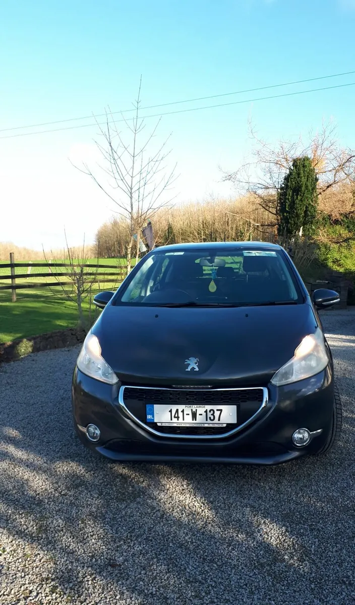 Peugeot 208 Active 2014 - Image 1