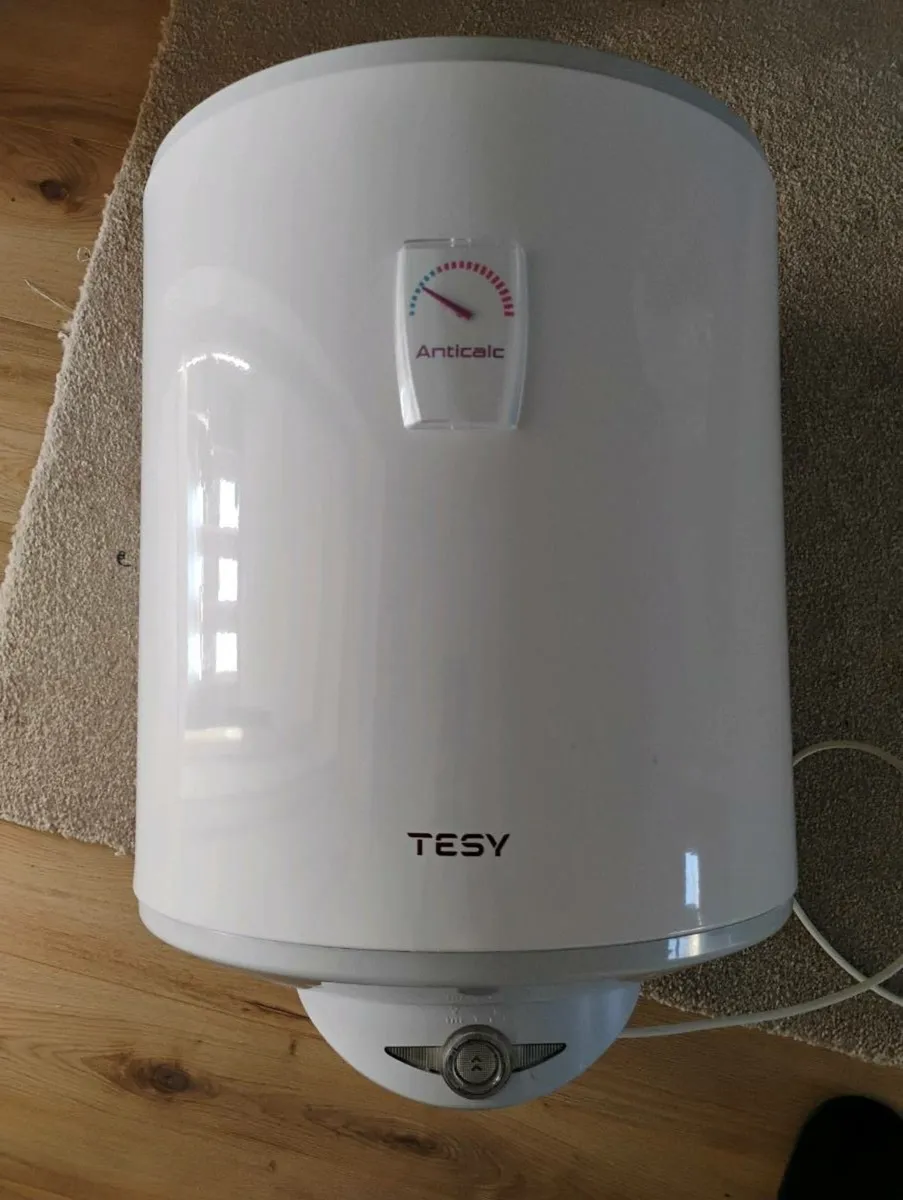 Electric water heater - Image 1