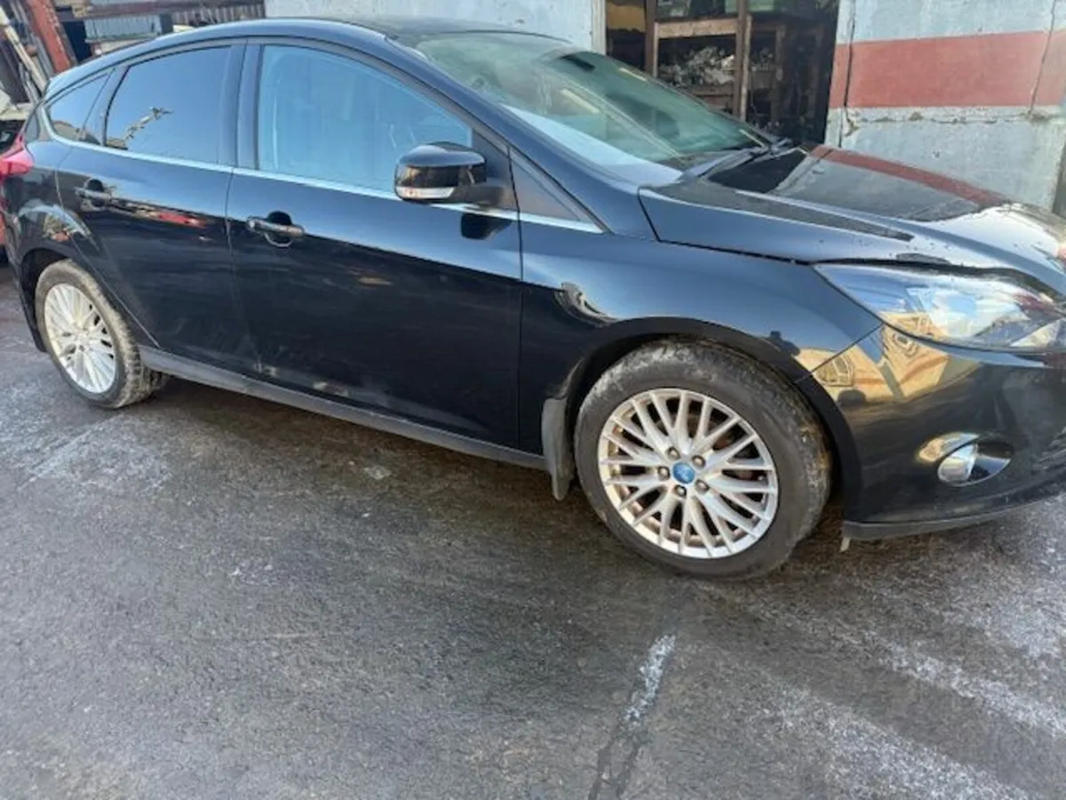 2013 FORD FOCUS 1.0L-P - Image 2