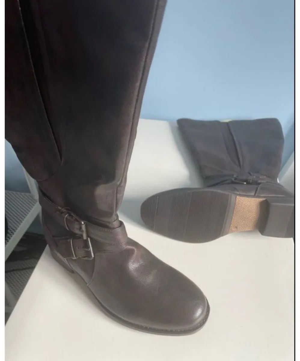 Extra wide knee high boots - Image 2