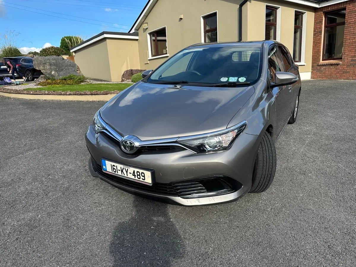 Toyota Auris Van - Image 3