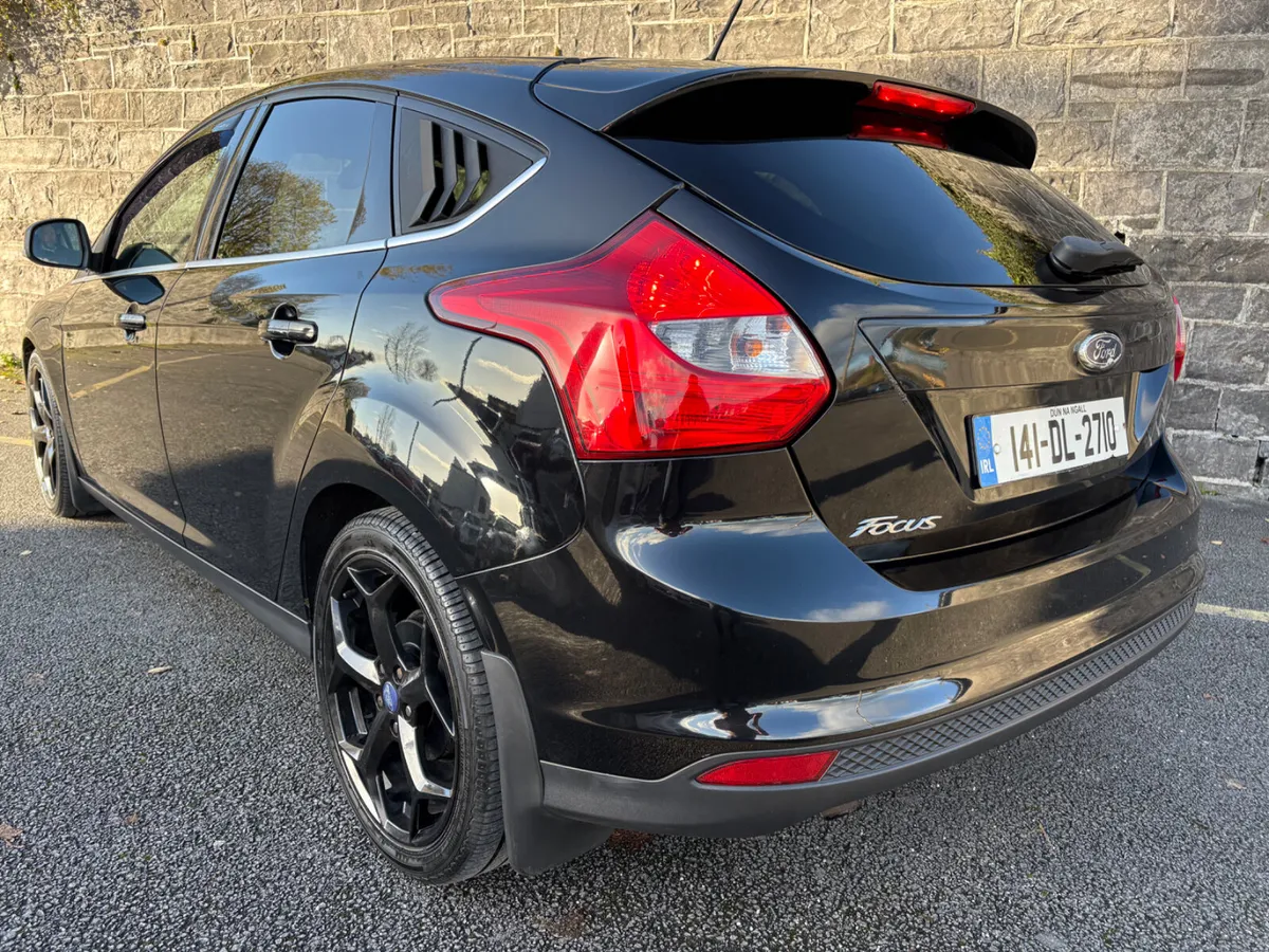14 FORD FOCUS FSH! LOW KMS!! Trade ins+warranty👍 - Image 2