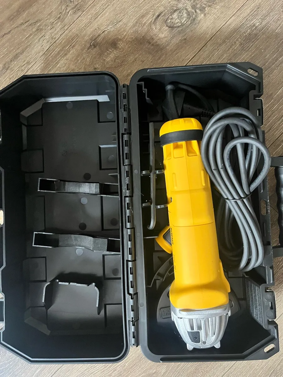 New DeWalt grinder with the box - Image 4