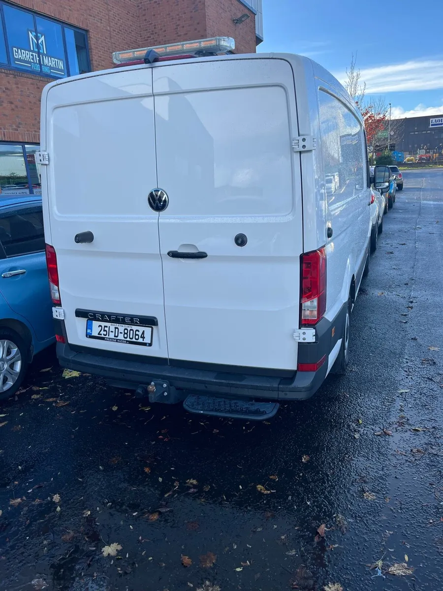 Volkswagen Crafter highline mwb 140bhp - Image 2