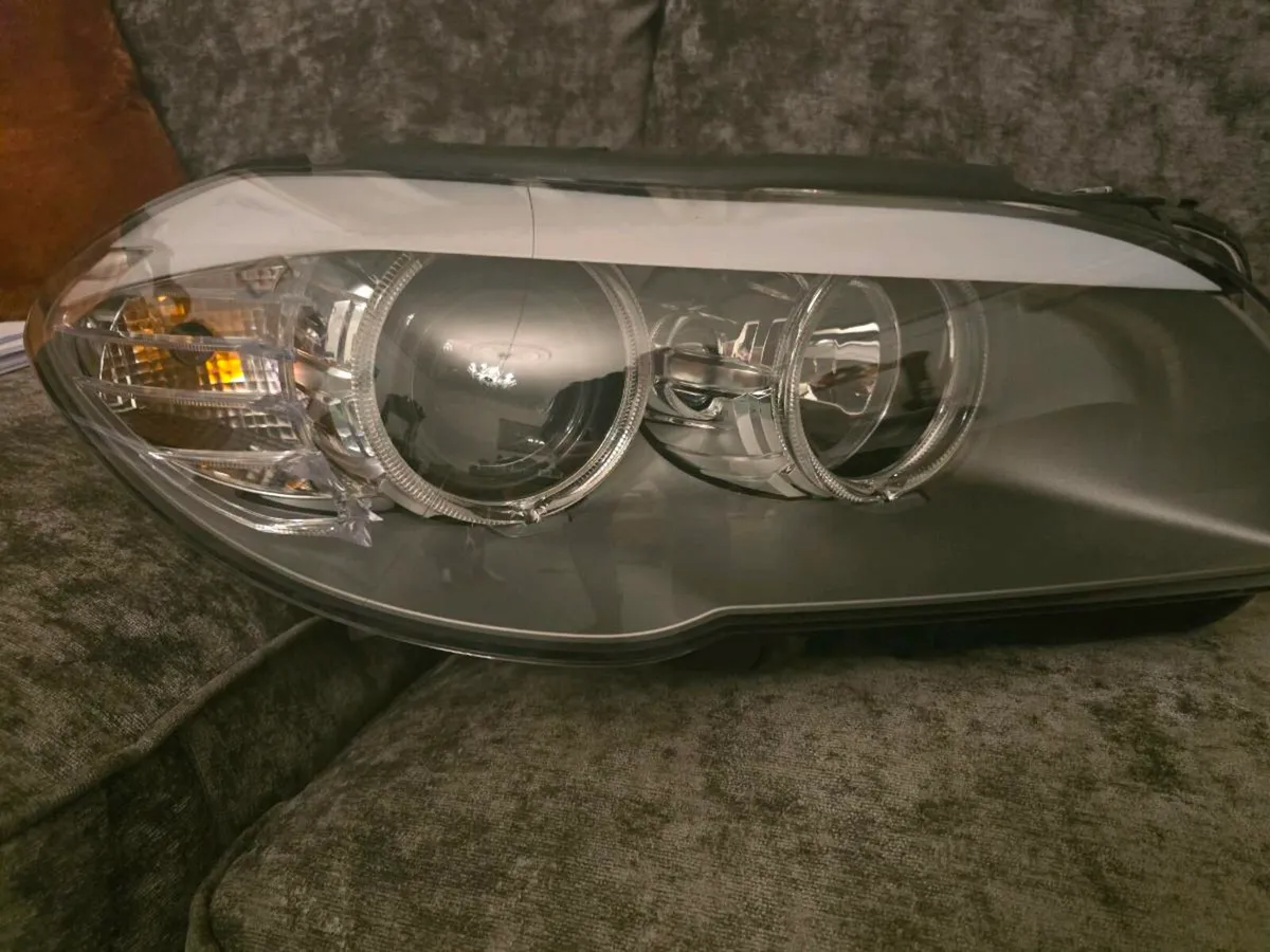 BMW 5 series RHS head light, module, and bulbs - Image 1