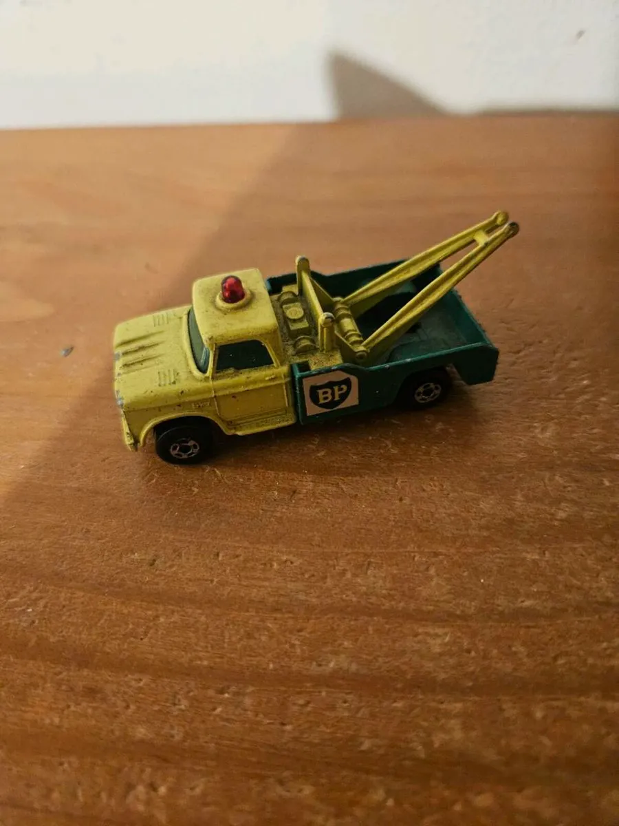 Matchbox BP Tow Truck - Image 1