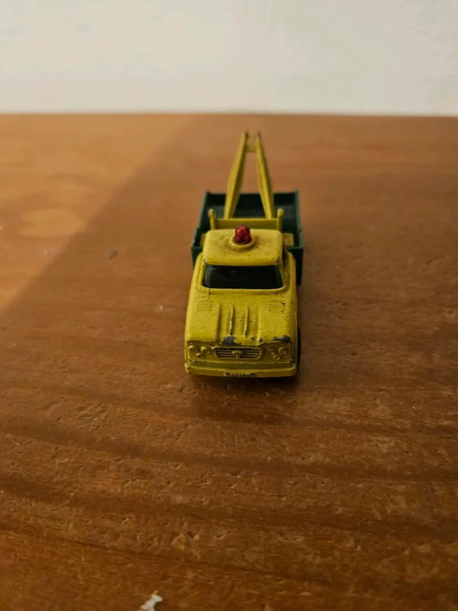 Matchbox BP Tow Truck - Image 2