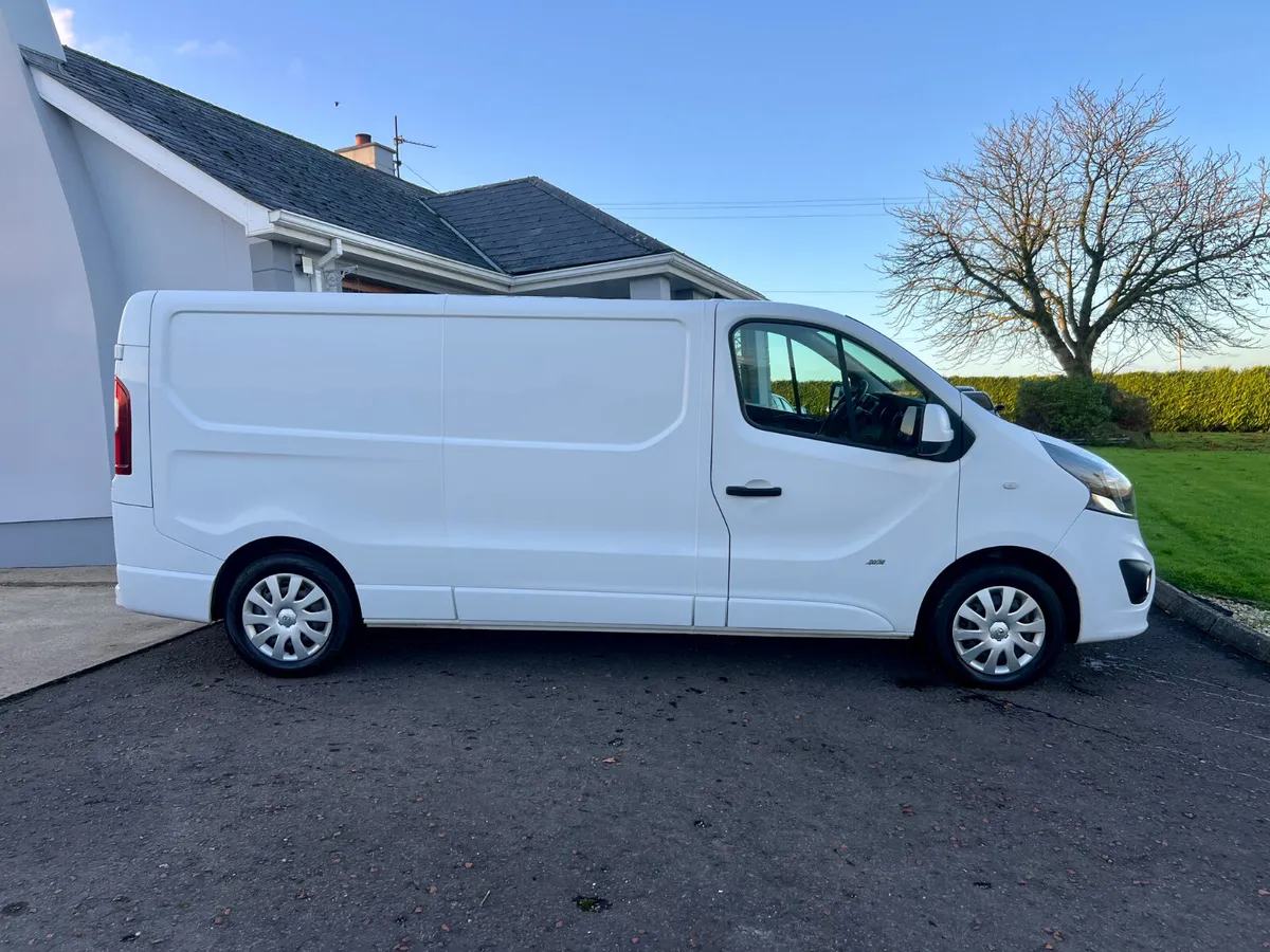 NO VAT 2017 Vauxhall Vivaro 1.6 CDTI Sportive - Image 4