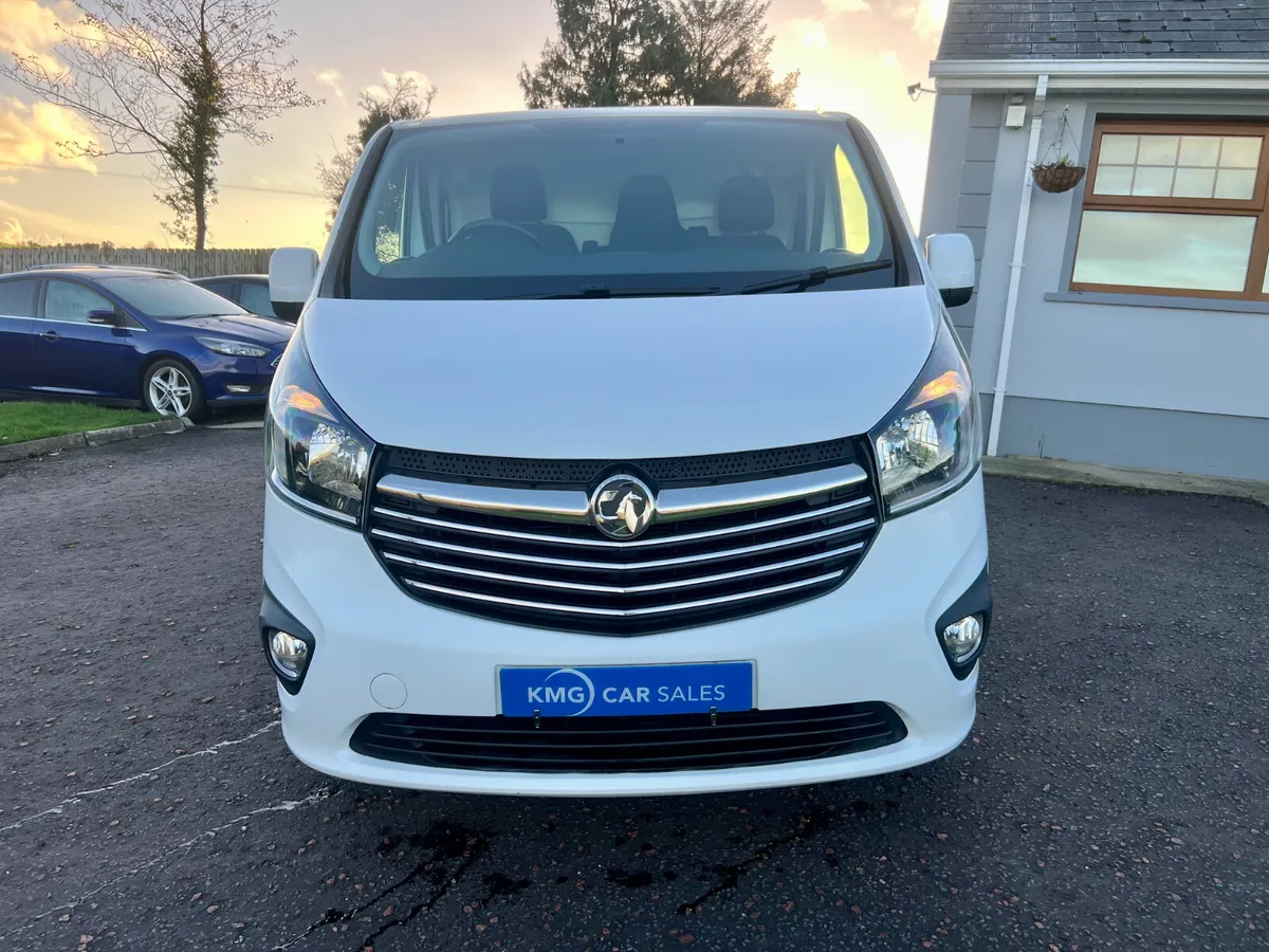 NO VAT 2017 Vauxhall Vivaro 1.6 CDTI Sportive - Image 2