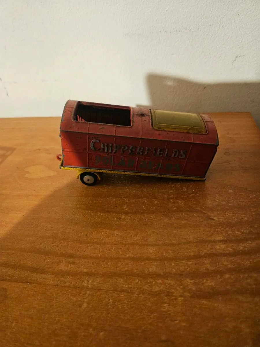 Corgi Chipperfields Circus Trailer - Image 2