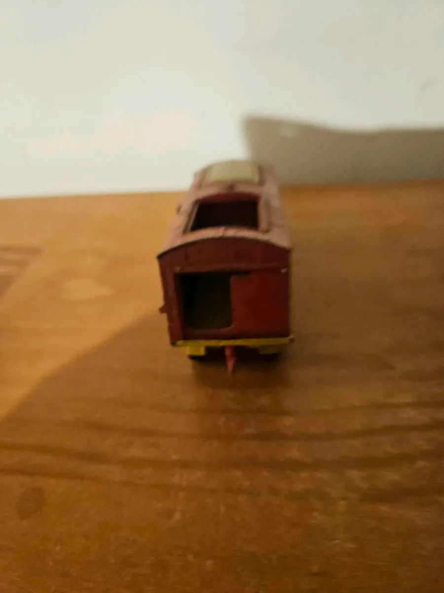 Corgi Chipperfields Circus Trailer - Image 3