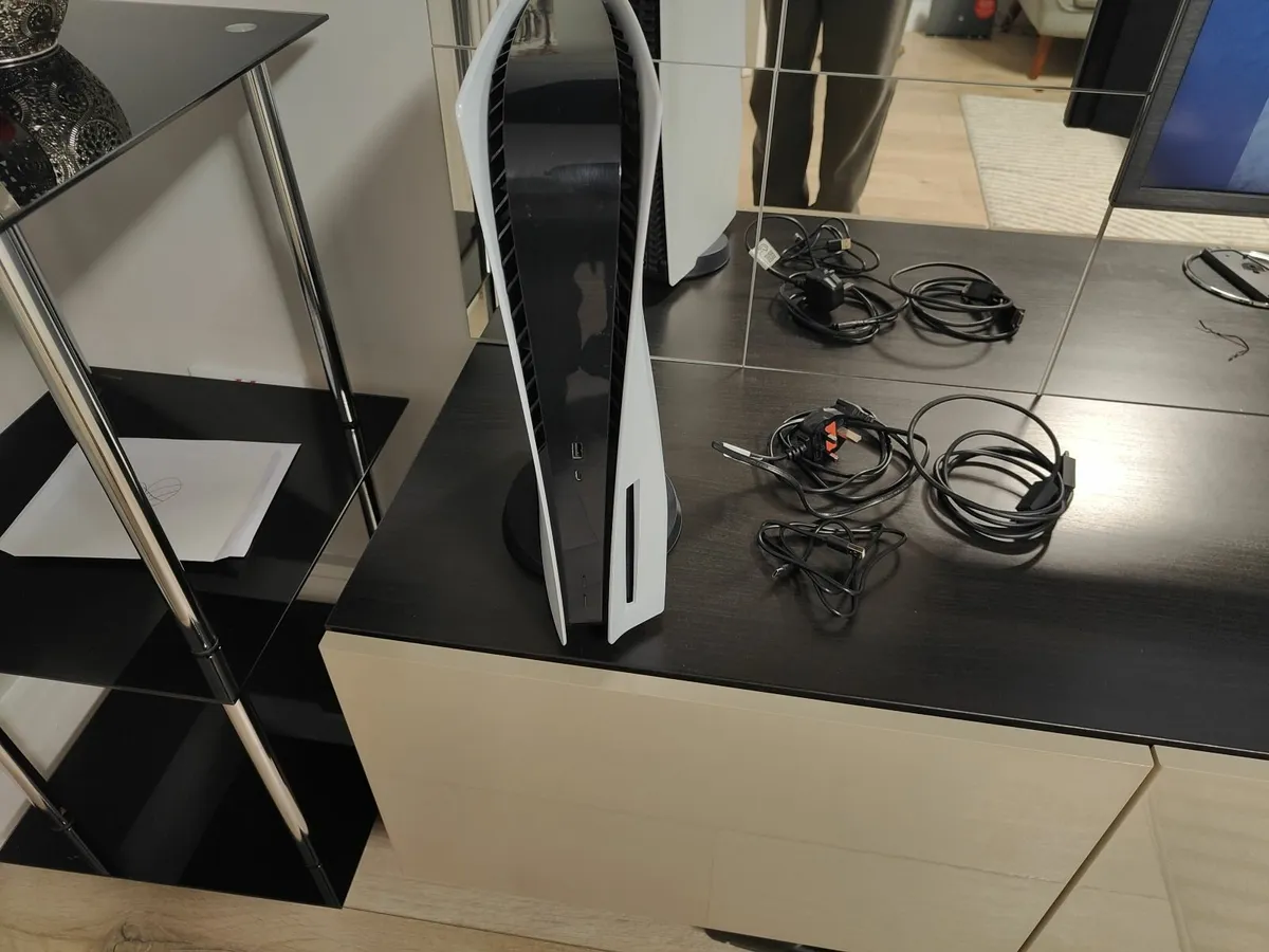 PS5 Console - Image 3