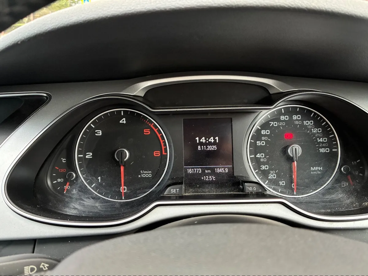 Audi A4 2015 - Image 3