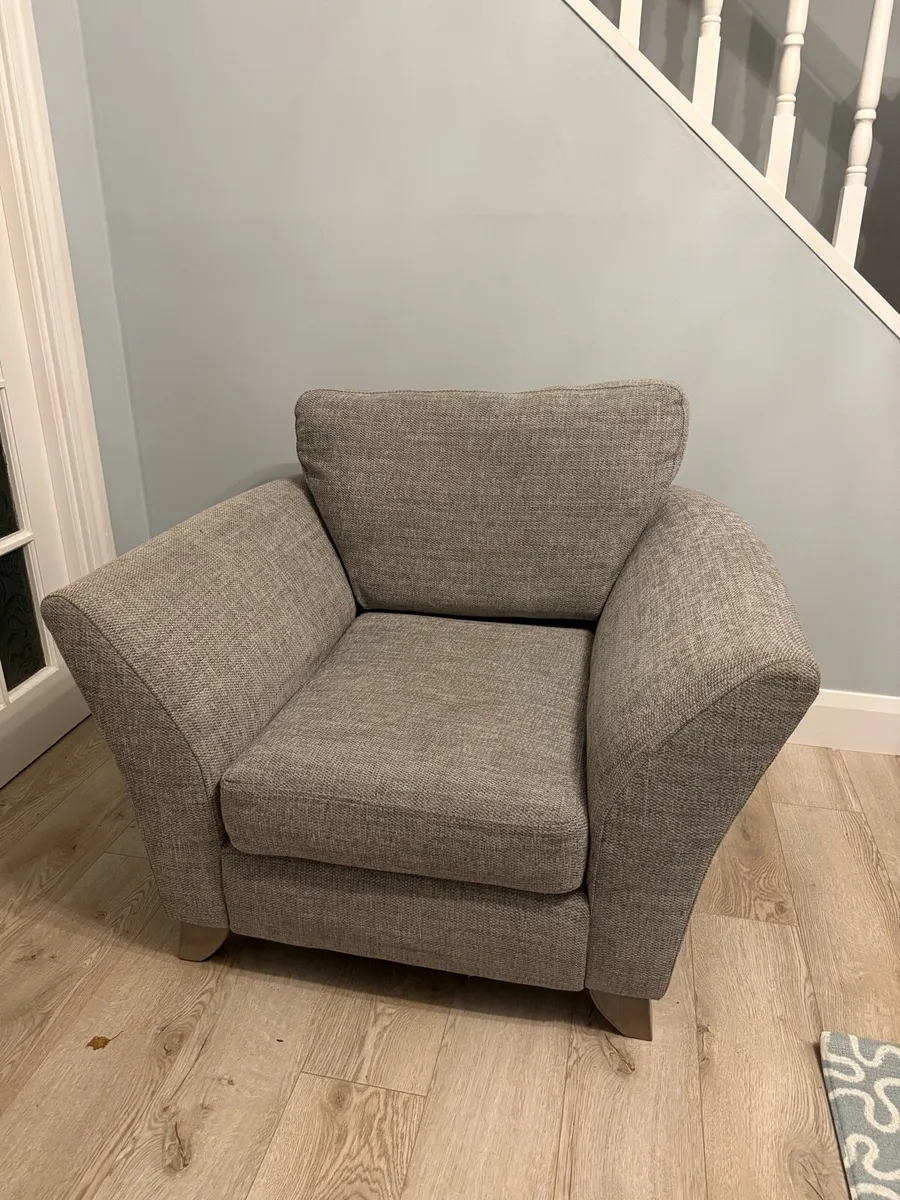 Grey armchair - Image 1