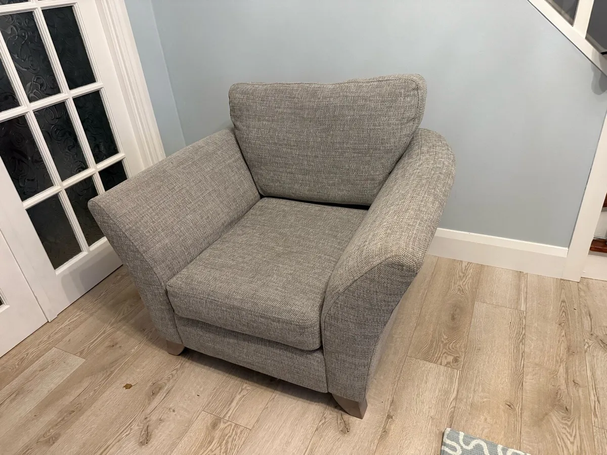 Grey armchair - Image 3