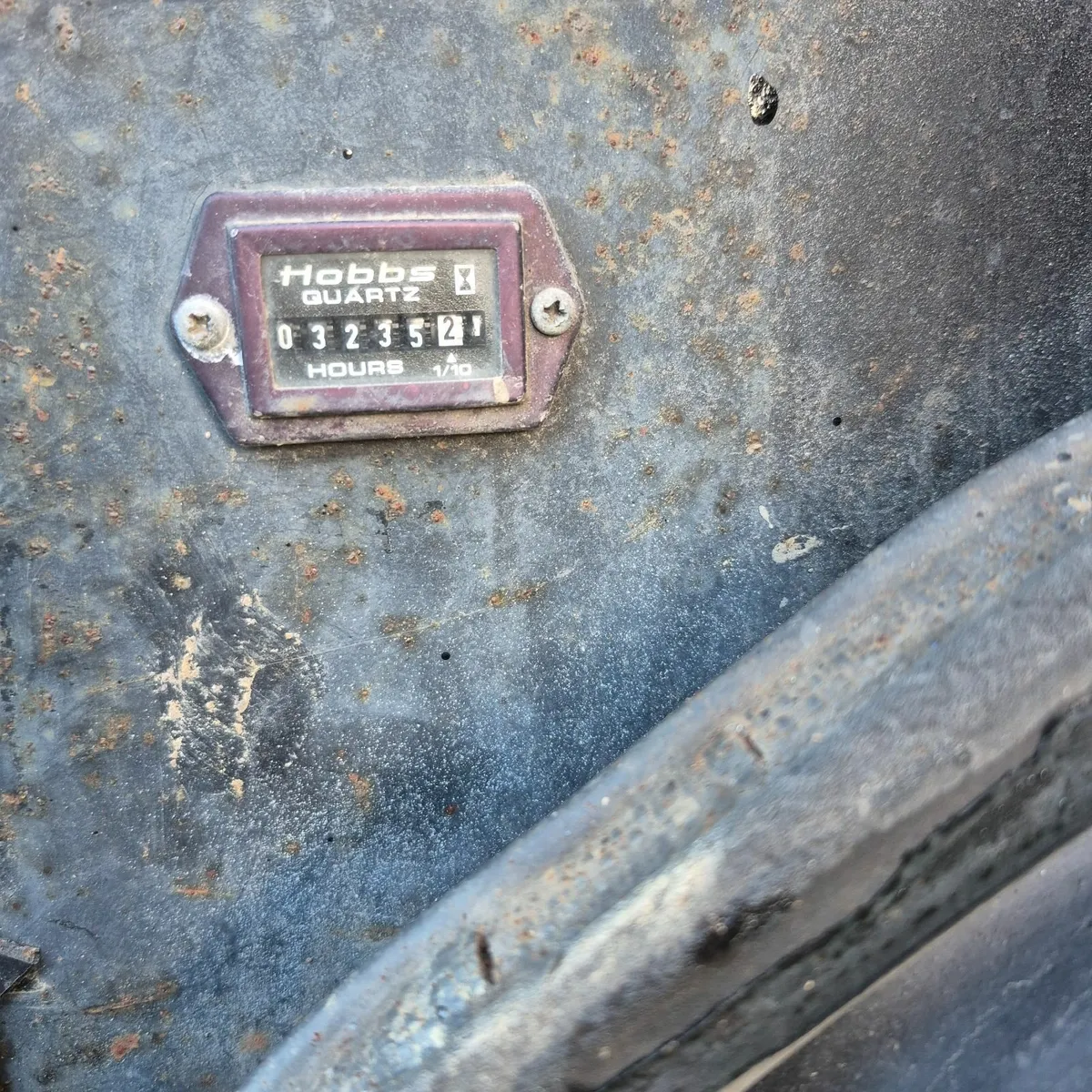 digger and low loader - Image 2