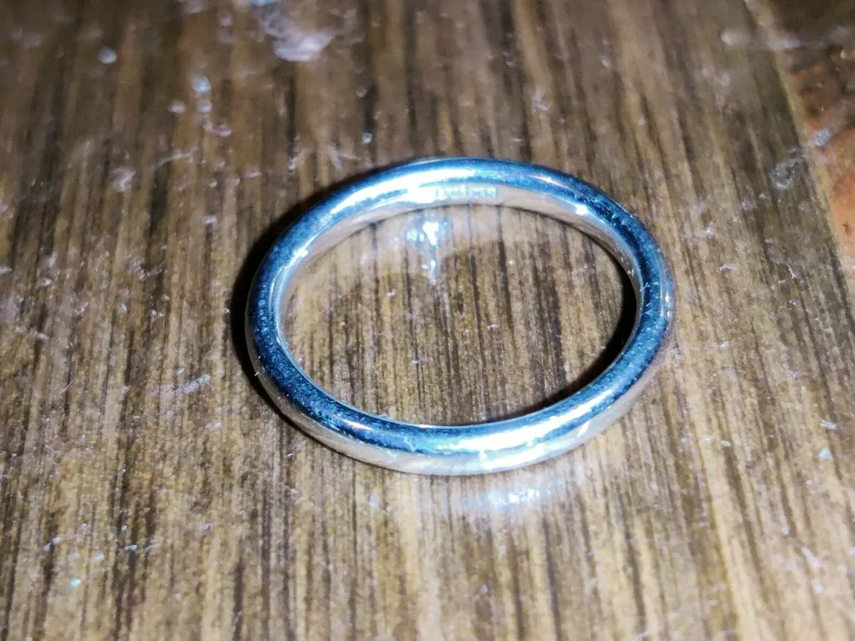 THICK D-SHAPED WEDDING, 950 Platinum New Ring ! - Image 1