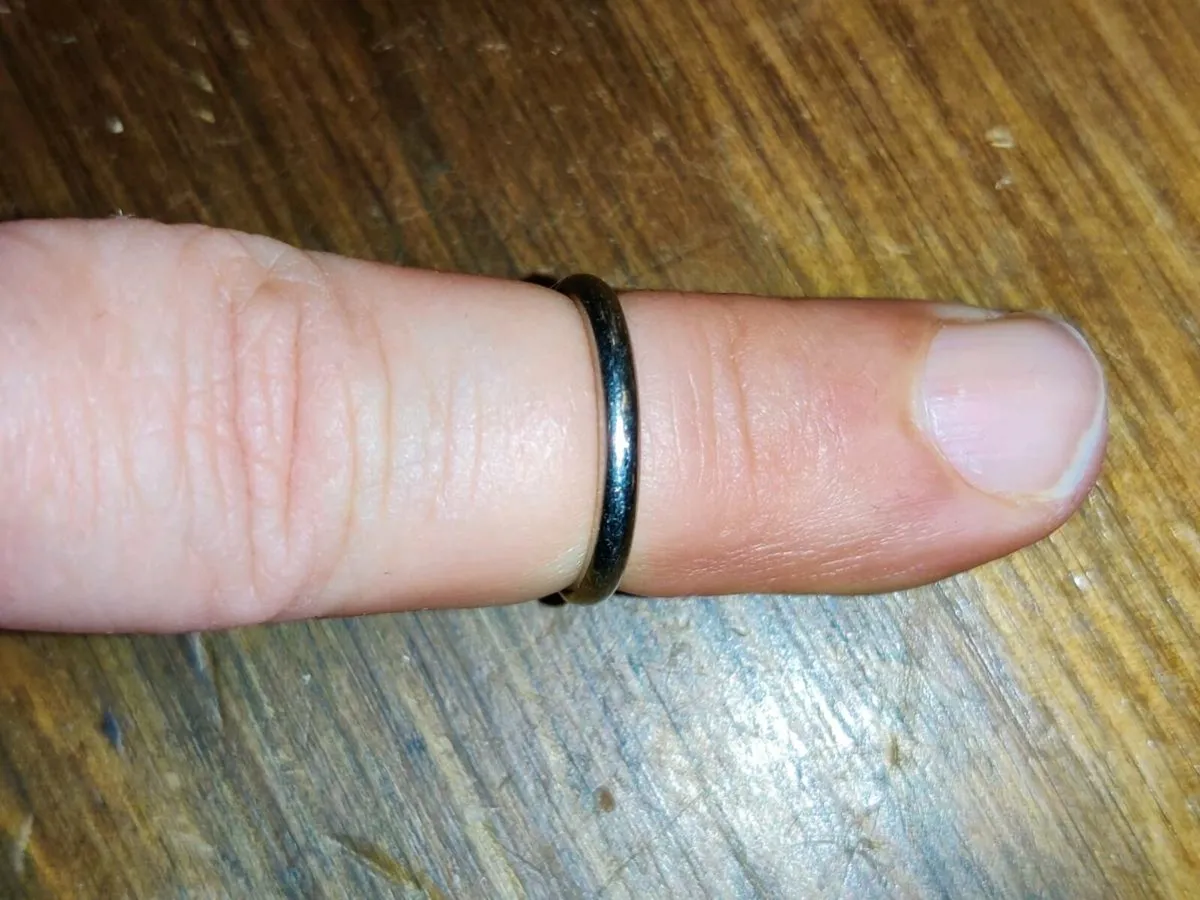 THICK D-SHAPED WEDDING, 950 Platinum New Ring ! - Image 2