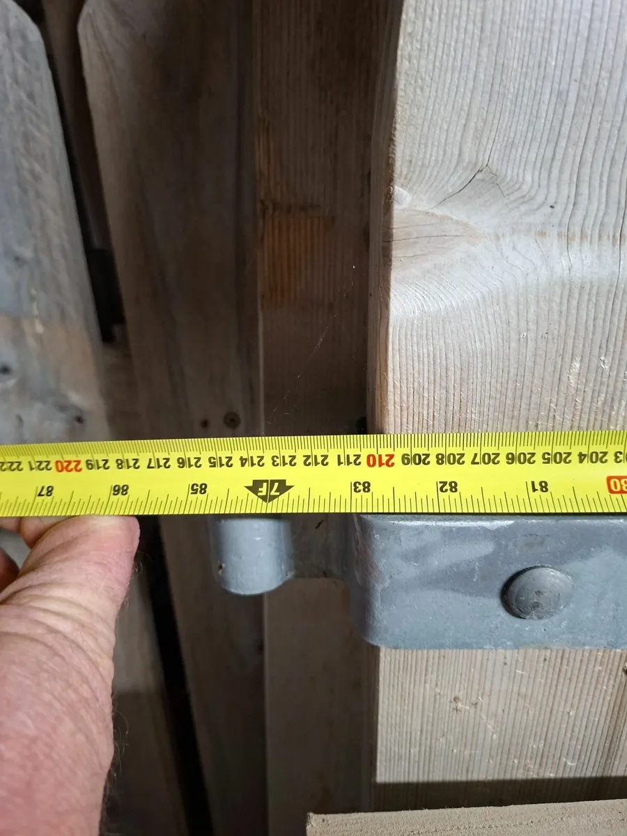 Woodford wooden gates - Image 1