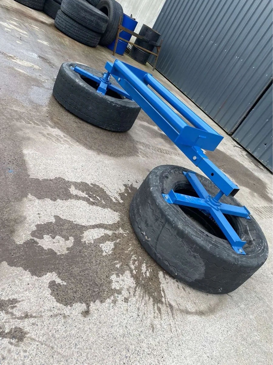 Silage pusher - Image 1