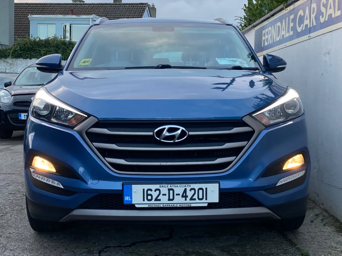 Hyundai Tucson Full leather low kms - Image 3