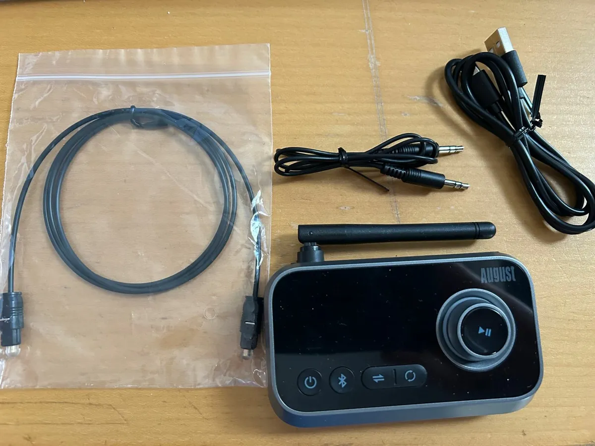 Bluetooth transmitter and receiver - Image 1