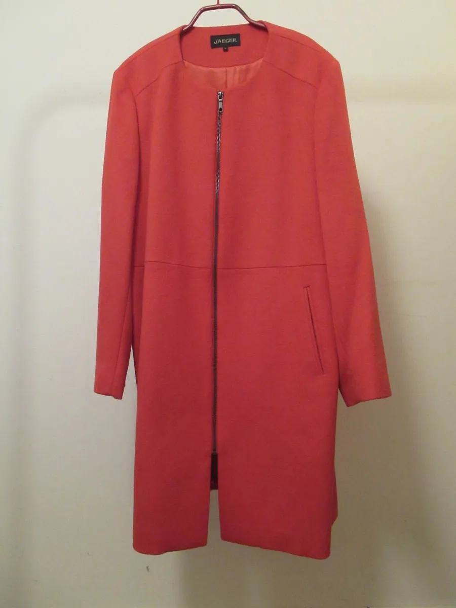 Jaeger red pure wool coat, size 16 - Image 3