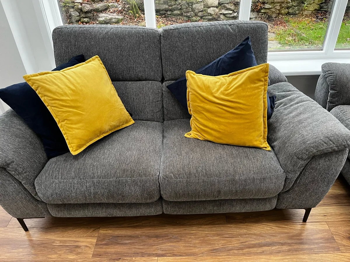 2 & 3 seater power recliners - Image 1