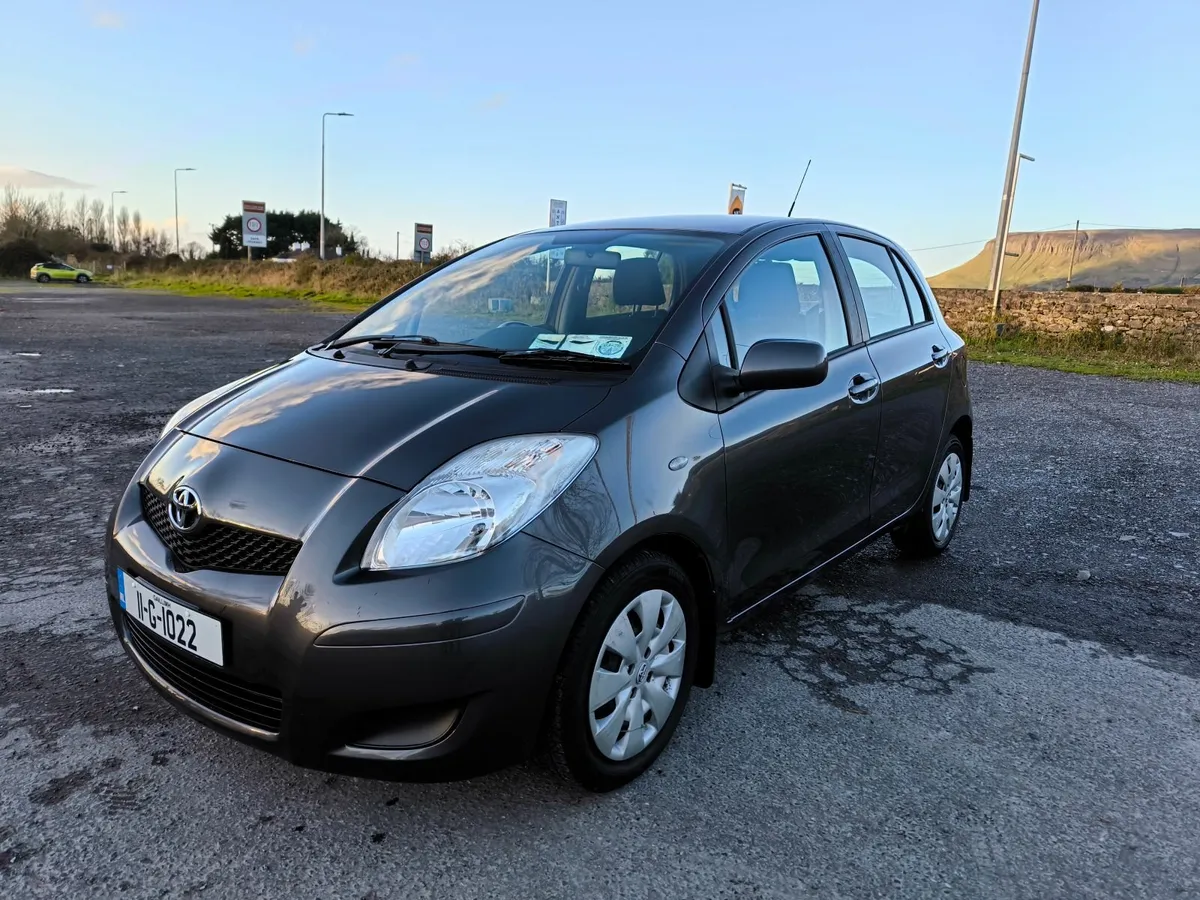 Toyota Yaris Luna 1.3 Petrol •2011 Low mileage - Image 3