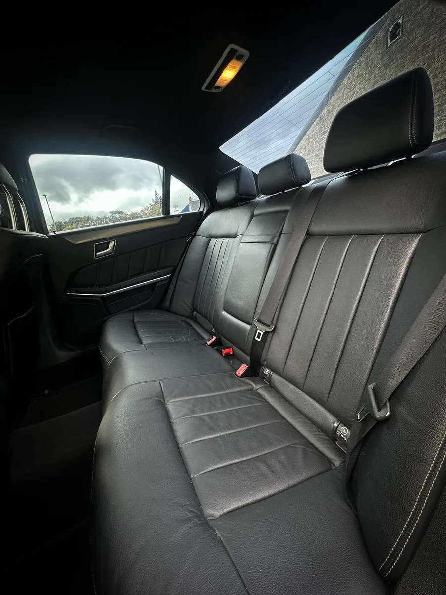Mercedes-Benz E-Class 2015 - Image 4
