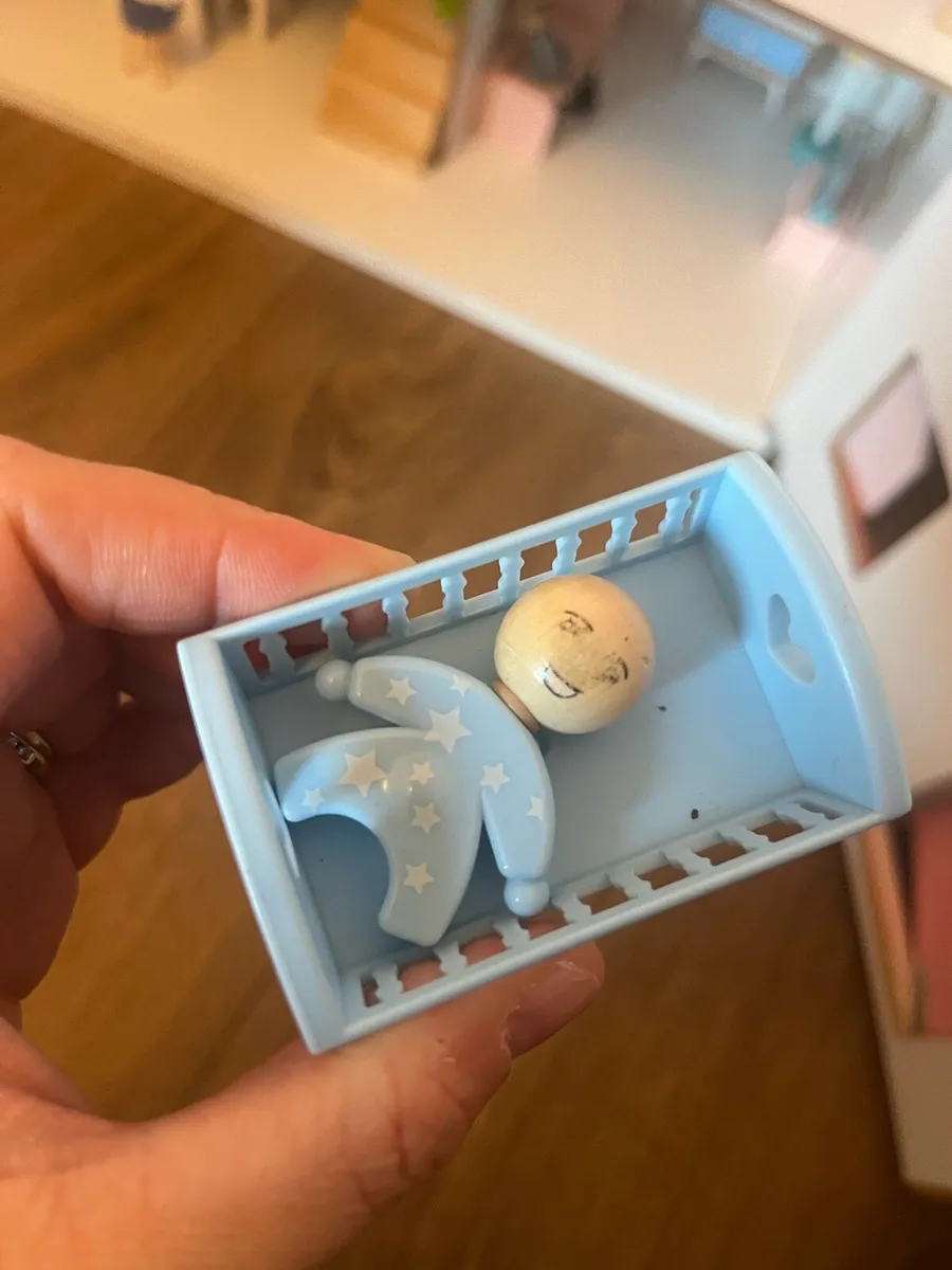 Doll house - Image 4