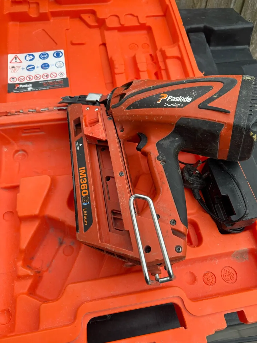 Nail gun - Image 1