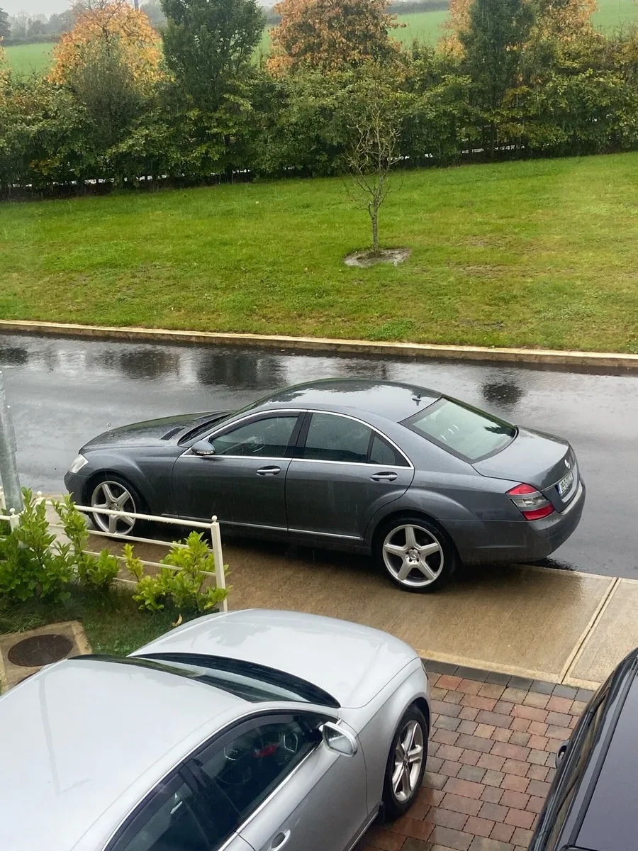 W221 S-Class - Image 4