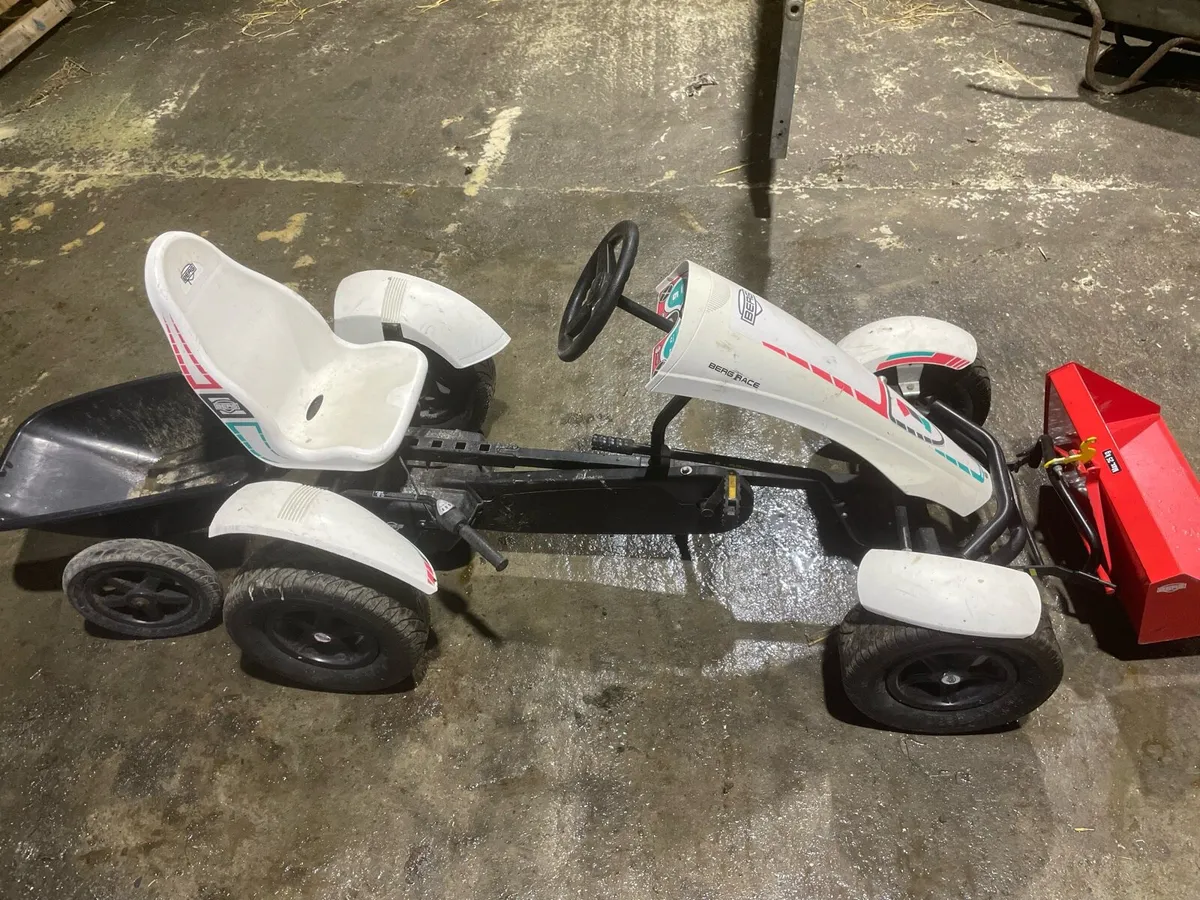 Berg go kart with trailer and buckets