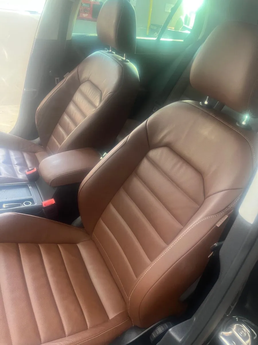 Volkswagen Golf 2017 - Image 2