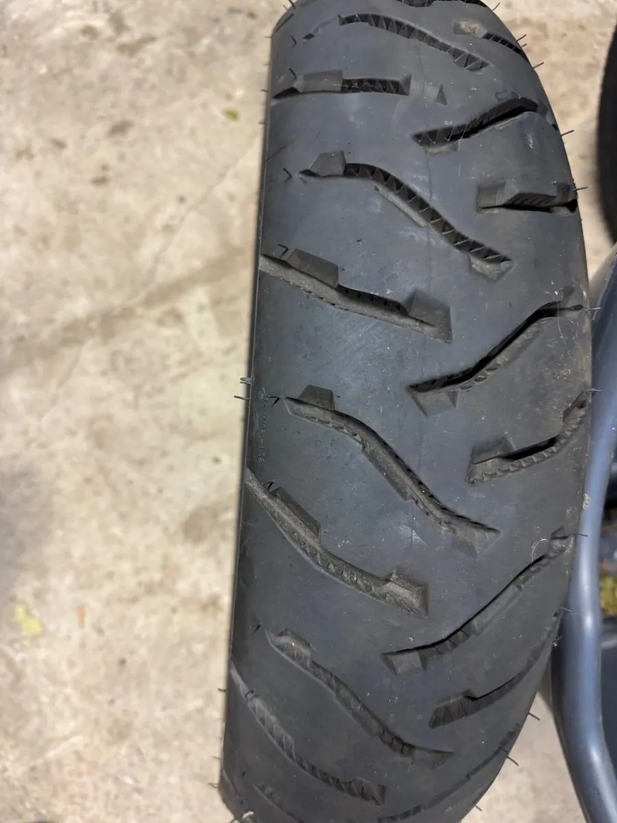 Motorbike Tyre - Image 4