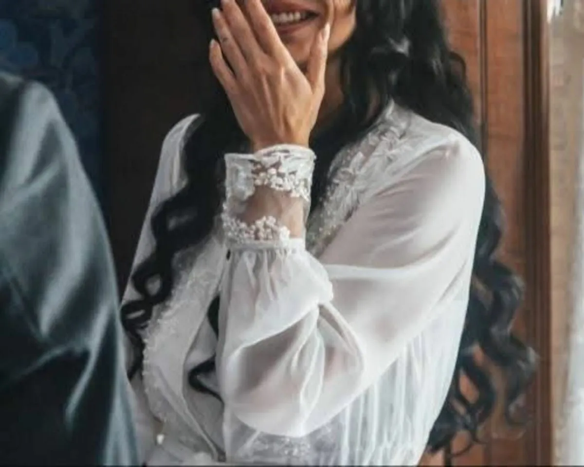 Long beaded lace bridal robe - Image 3