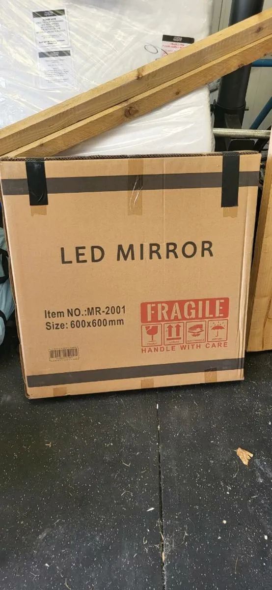 Round Mirror - Image 3