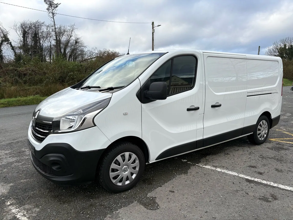 2021 (212) RENAULT TRAFIC 2.0 120 BHP LWB - Image 4