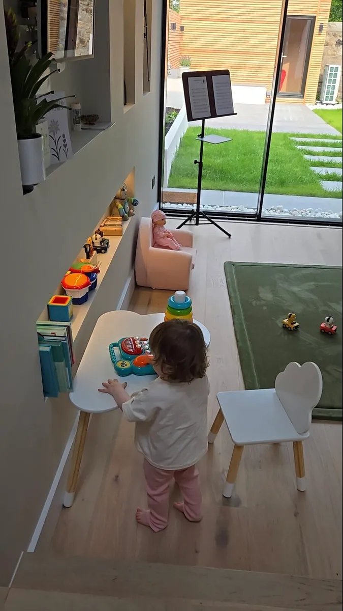 Housekeeper/Childminder wanted - Image 2