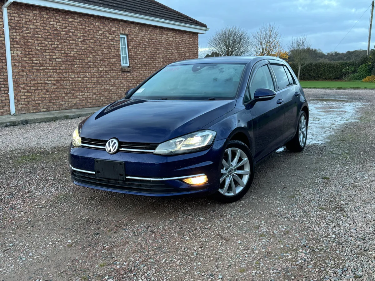 182 Volkswagen Golf Comfortline DSG Auto - Image 2