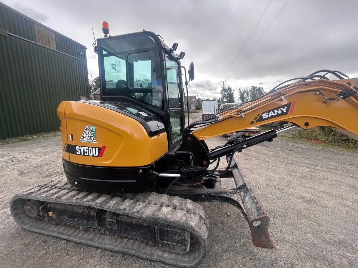 Digger sany u50 - Image 3