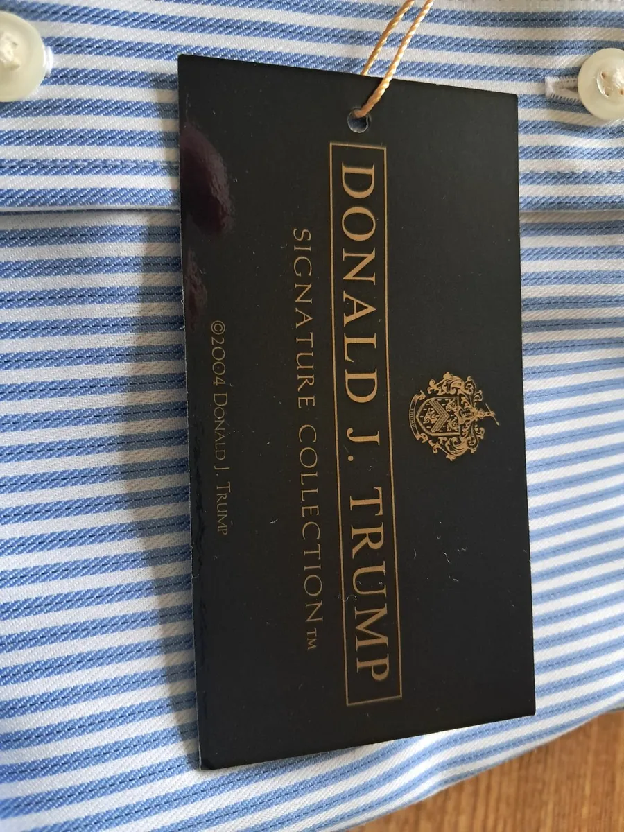 Donald J Trump signature collection - Image 2