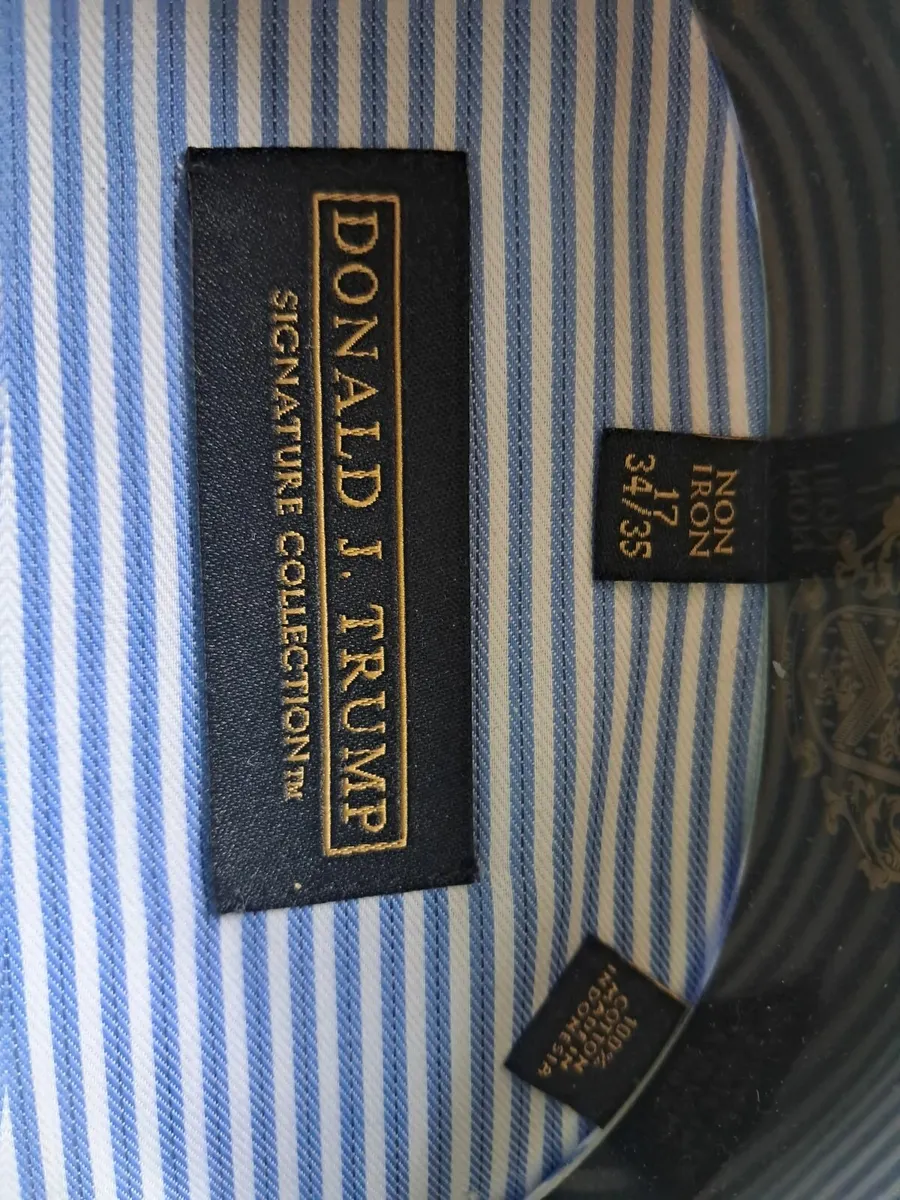 Donald J Trump signature collection - Image 3