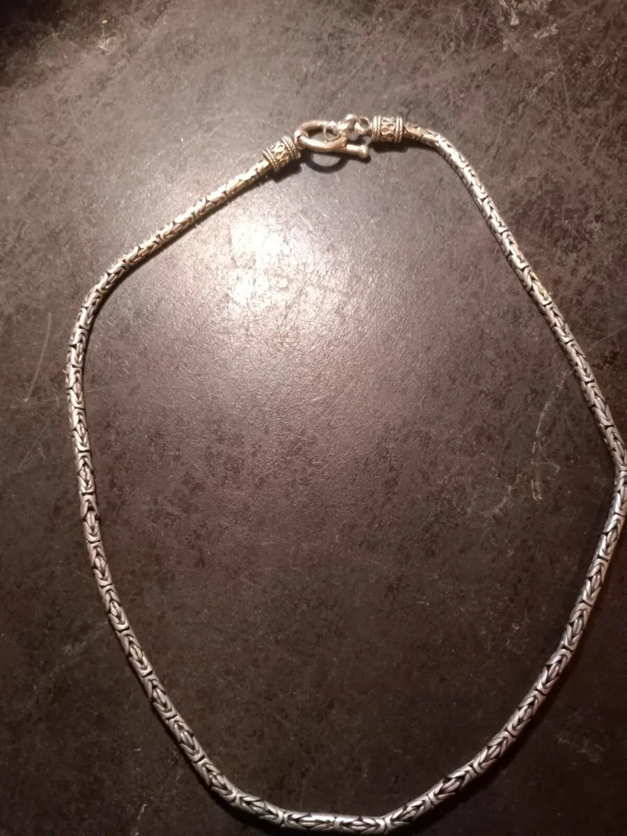 Silver chain - Image 1
