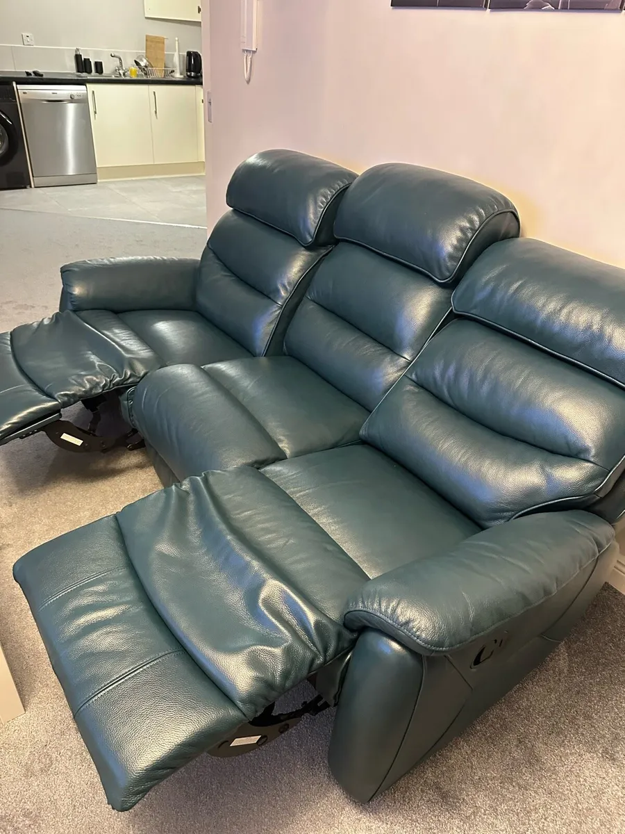 Leather sofa - Image 2