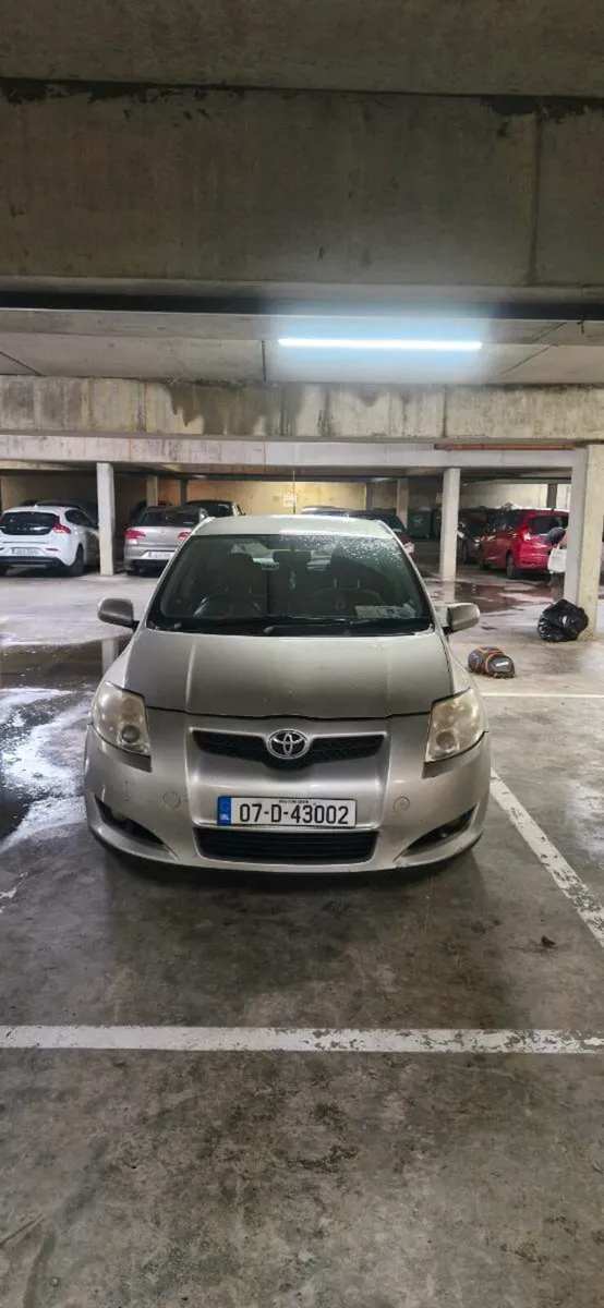 Toyota Auris - 2007 - 1.4L Petrol- 5 door - Image 2