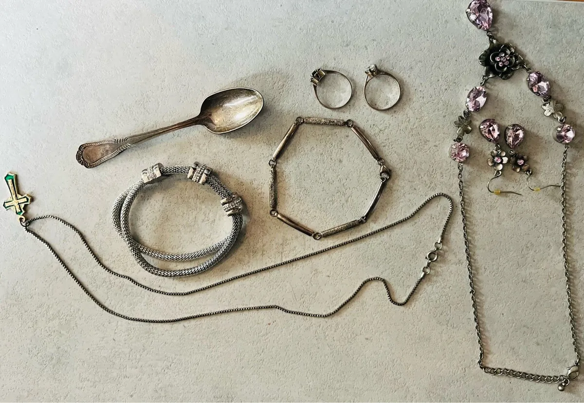 For sale stamped silver accessories - Image 3