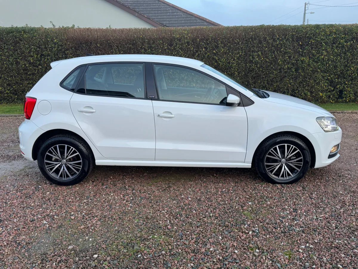 162 Volkswagen Polo Allstar DSG Auto - Image 3